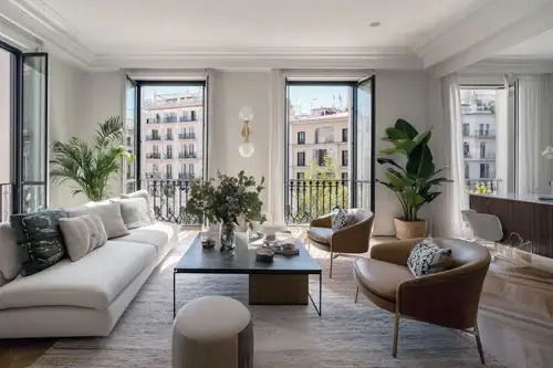 Interior de un piso moderno en Madrid