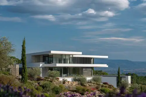 Chalet moderno con vistas a la sierra